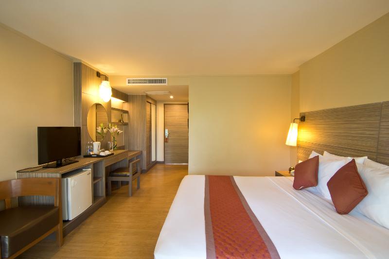 Номер Superior Вид на Бассейн, The Green Park Resort