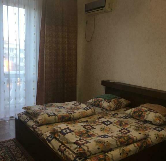 اتاق لوکس با بالکن, Old Tiraspol Hostel