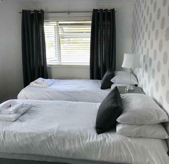 Номер Deluxe, Wessex House