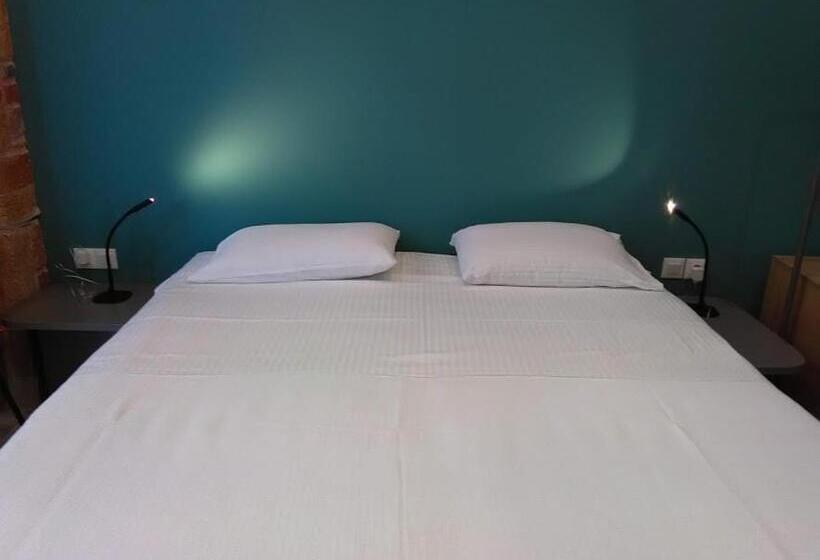 스탠다드 룸 측면 바다 전망, Chios City Inn