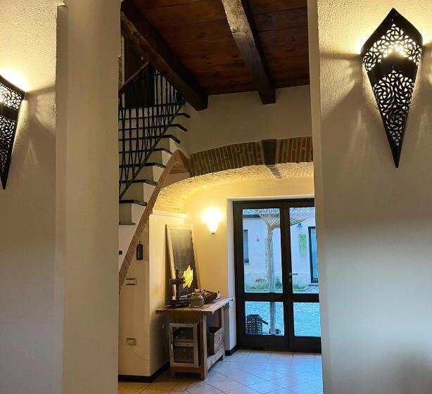 Номер Стандарт с Балконом, Is Scabas Guestrooms