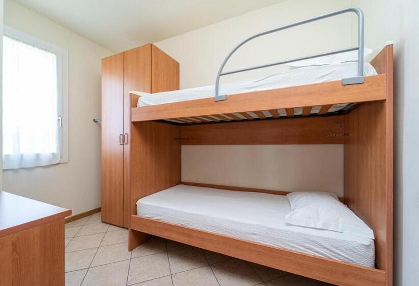 2 Bedrooms Apartment Lake View, Residence Primera
