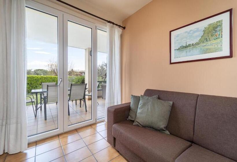 2 Bedroom Apartment Garden View, Residence Primera