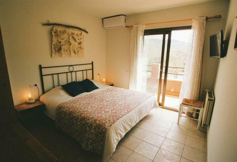 Номер Стандарт с Террасой, Hostal De L Aigua