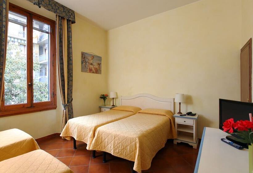 اتاق استاندارد چهار تخته, Bologna