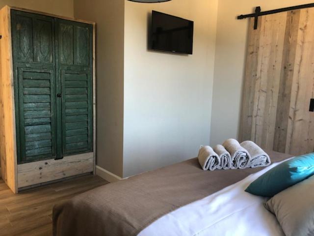 اتاق سوپریور با تخت بزرگ, B & B De Romeinse Katzei