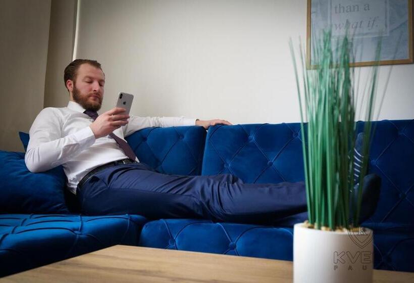 آپارتمان سوپریور 1 خوابه, Motel Kvele