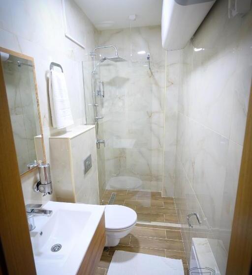 اتاق استاندارد, Motel Kvele