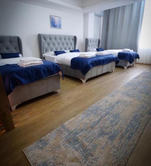 اتاق لوکس چهار تخته, Motel Kvele