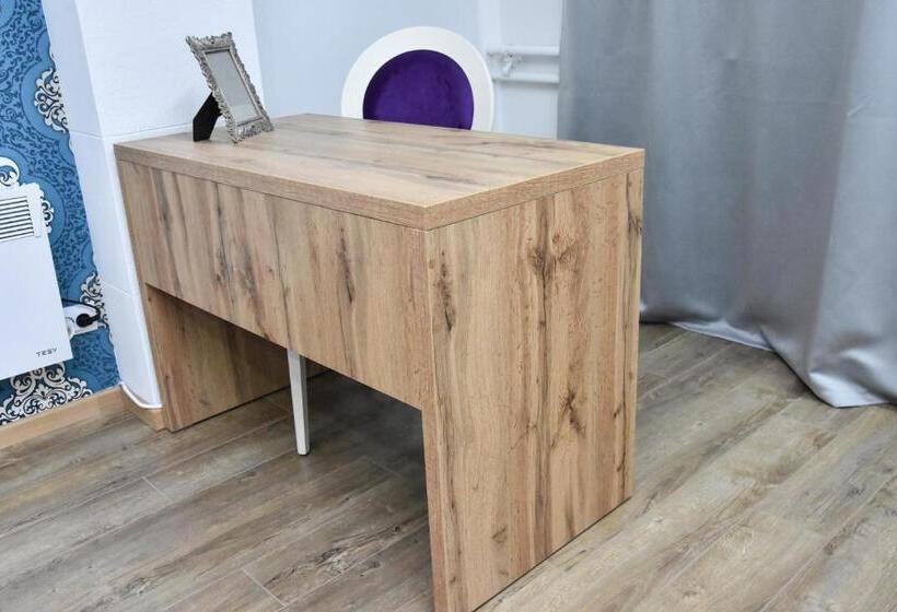 اتاق لوکس چهار تخته, Motel Kvele