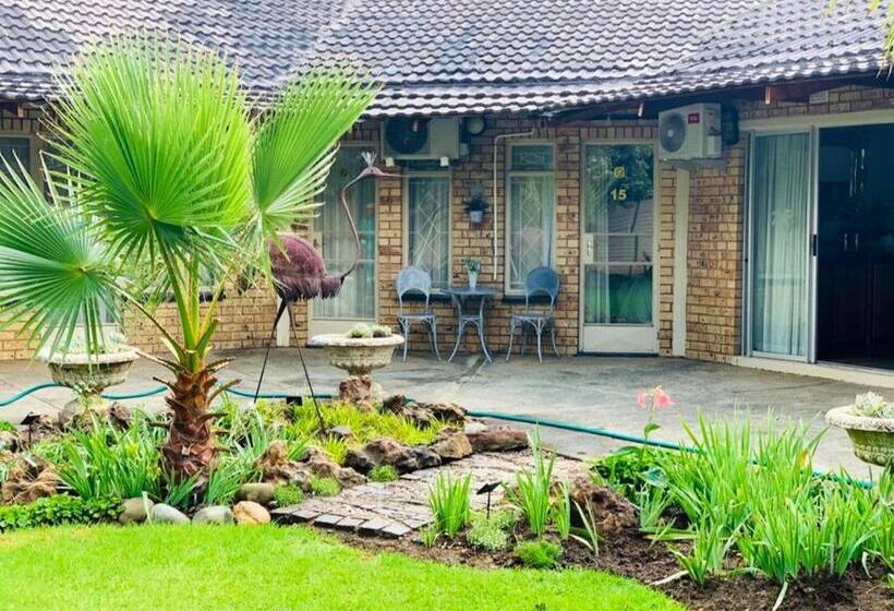 Номер Стандарт, Palms Lodge