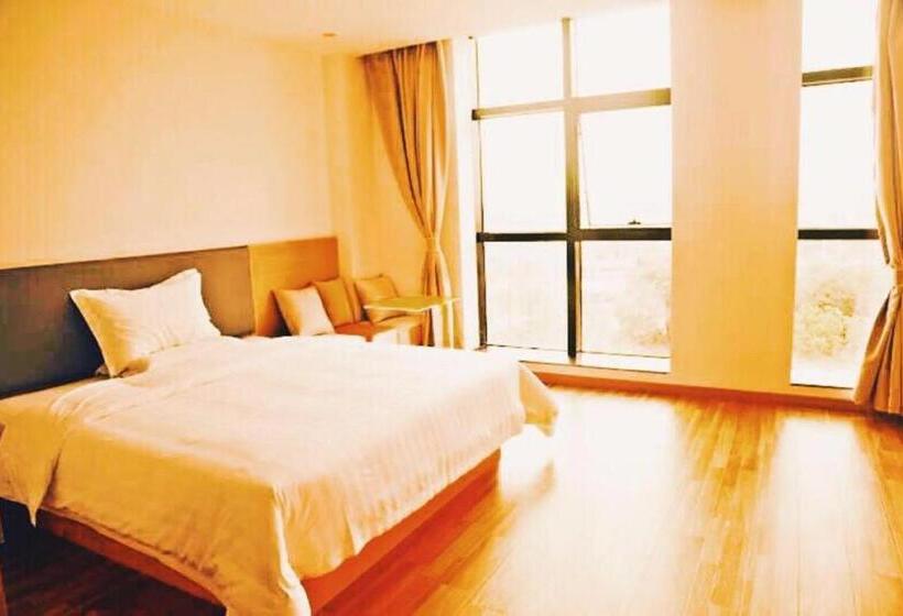 Номер Superior, 7days Inn Nanchang West Station Huanan Cheng Wangcheng New District Branch