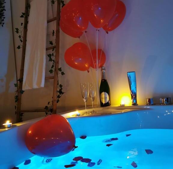سوئیت با وان آب گرم, Sea Fly Guest House