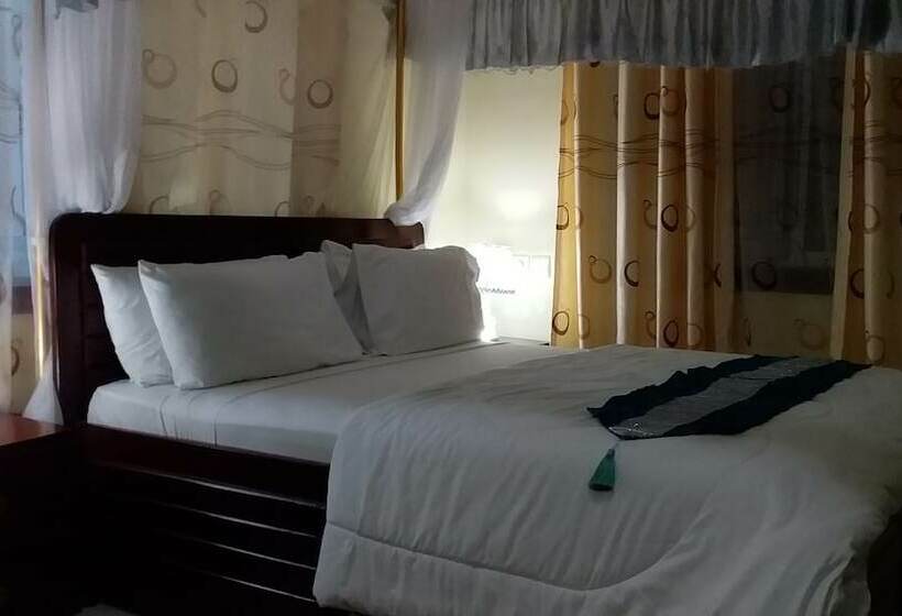 اتاق استاندارد یک نفره, Triple J Resort