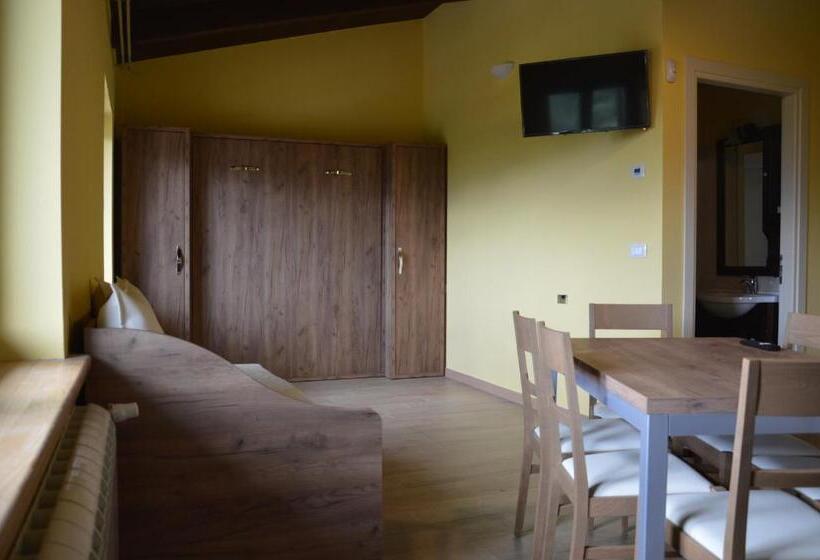 استودیوی لوکس, I Fiori Del Pollino   Guest House