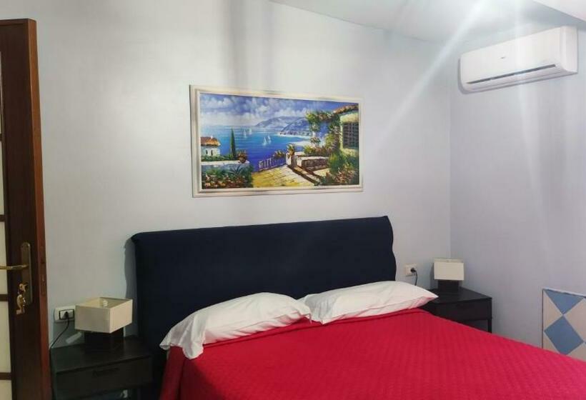 Номер Deluxe, La Villa Franca Pompeii
