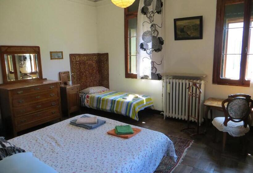 Quarto Triplo Estandar, Villa Elisabetta
