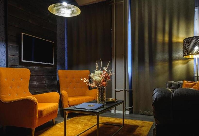 Family Suite, Golden Circle Suites