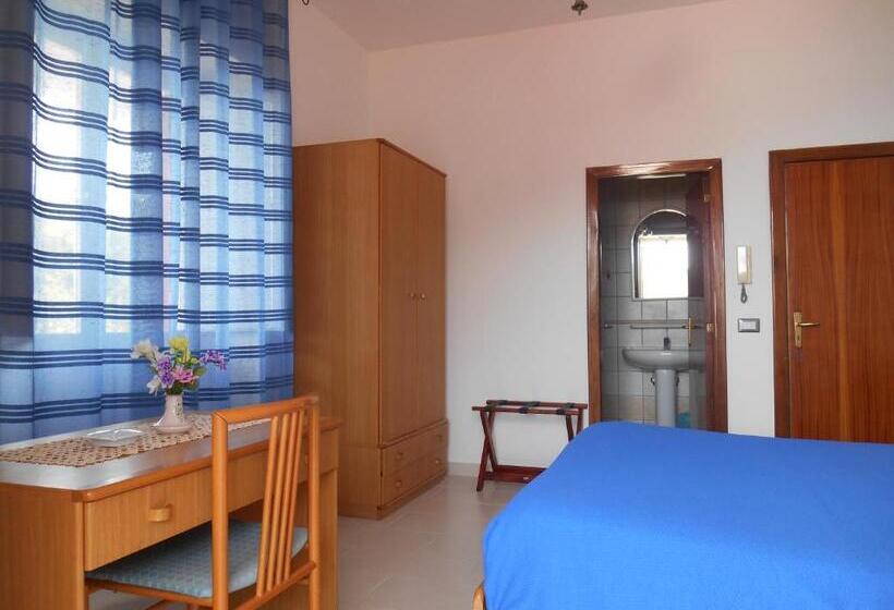 Номер Стандарт Вид на Море с Балконом, Albergo Villa Verde