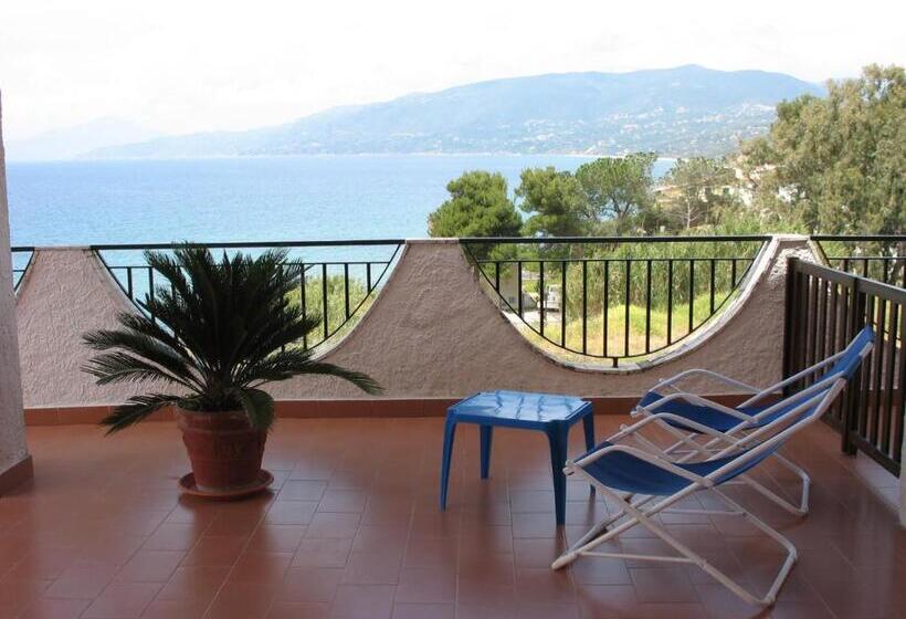 Номер Стандарт Вид на Море с Балконом, Albergo Villa Verde