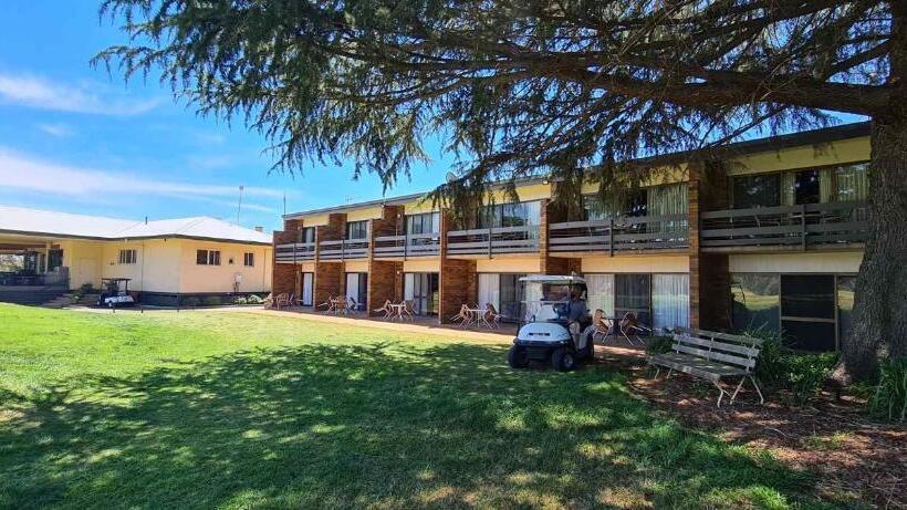 4인용 스탠다드 룸, Shepparton Golf Motel