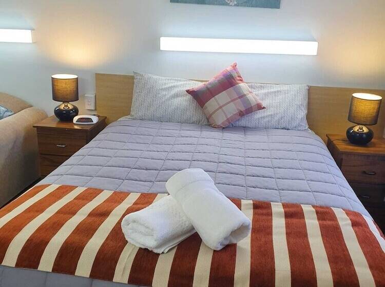 디럭스 룸, Morwell Parkside Motel