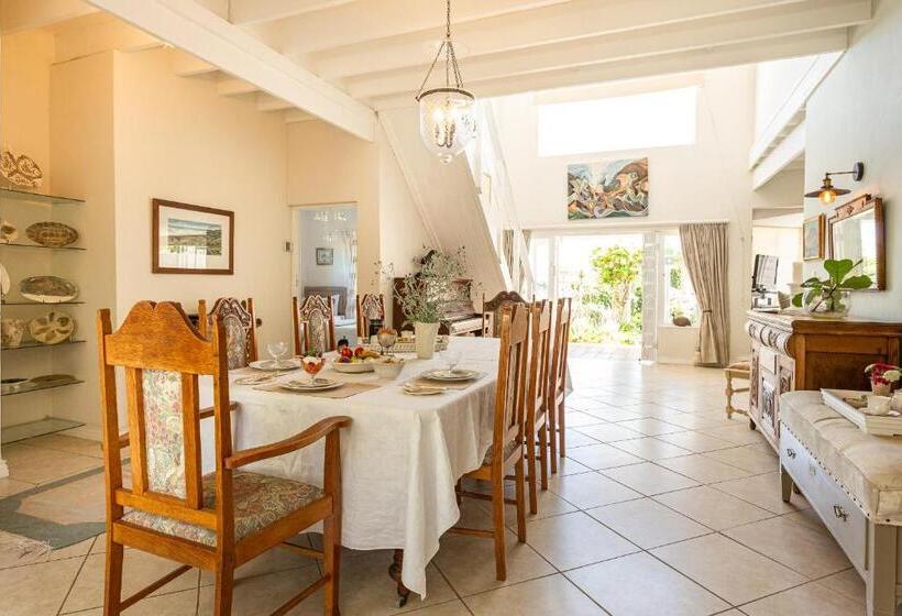 Трехместный Номер Комфорт, Guinea Fowl House
