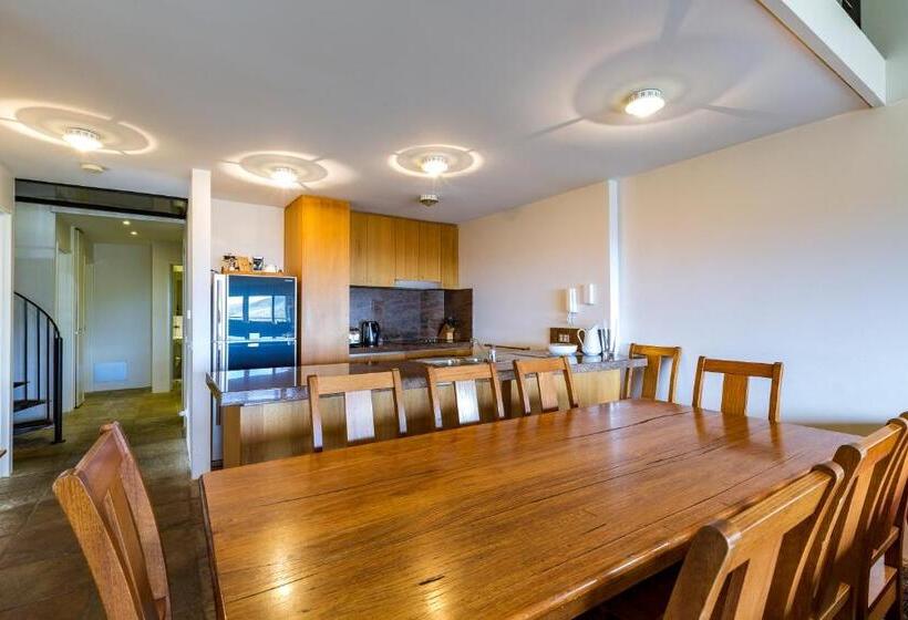 침실 4개 아파트, Alpine Woodsmoke Apartments