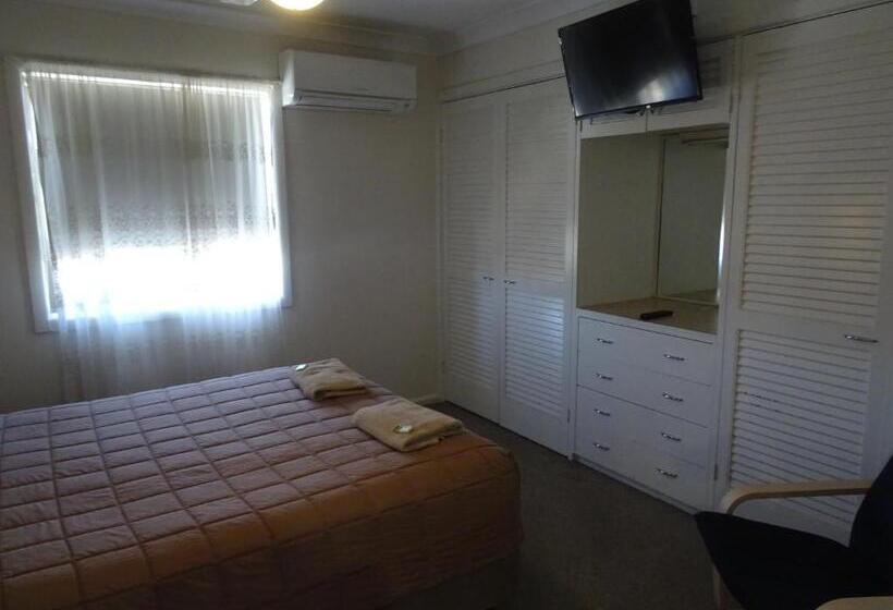 شقة 3 غرف, Centrepoint Motel