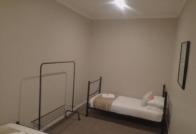 Апартаменты 2 Спальни, Dungowan Holiday Accommodation