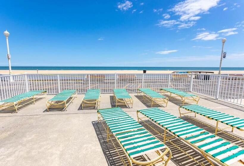デラックスルーム, Fish Tales Boardwalk Inn & Ocean Mecca Motel