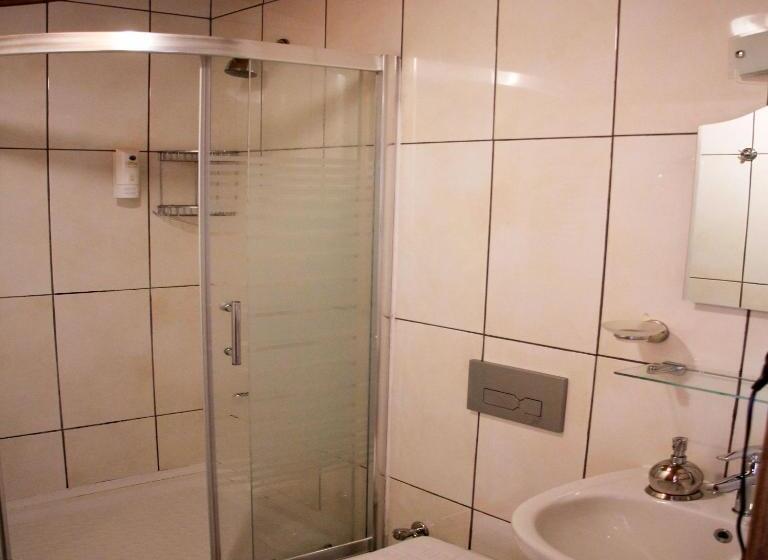 Номер Стандарт с Балконом, Limon Otel