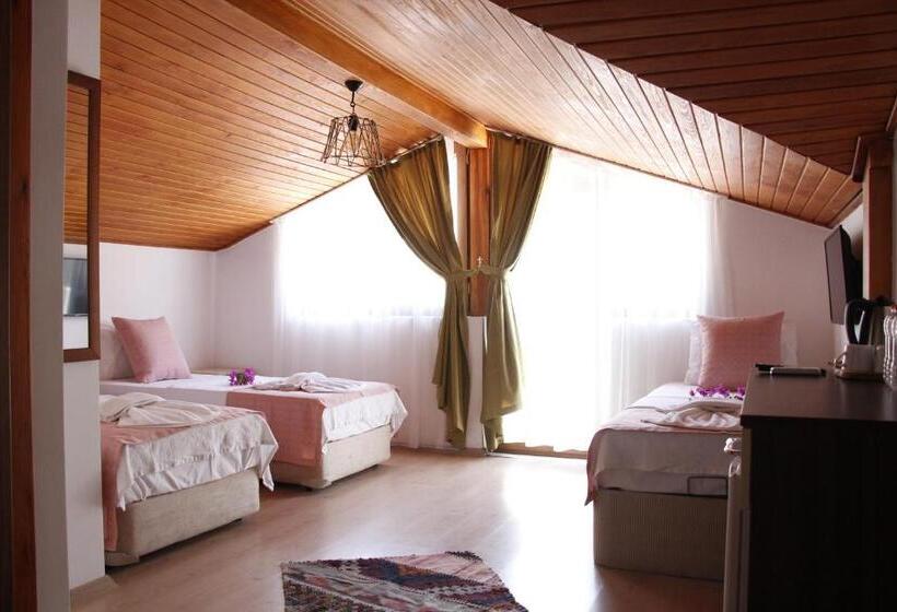 Suite com Varanda, Limon Otel