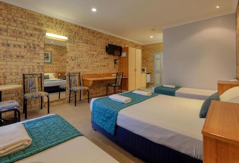Семейный Номер, Mulga Country Motor Inn