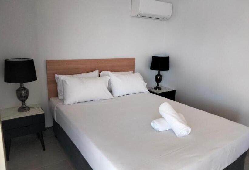 Номер Стандарт, Stockmans Motel
