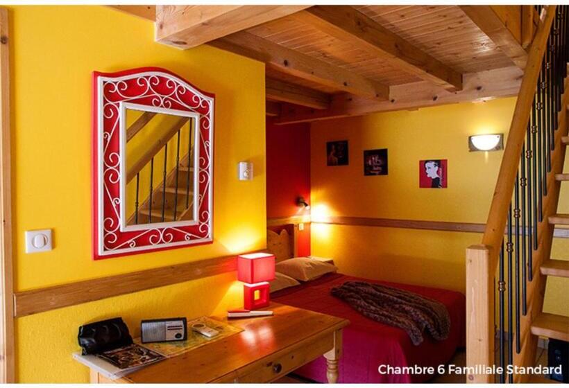 Номер Стандарт Трехместный, Hôtel La Garenne