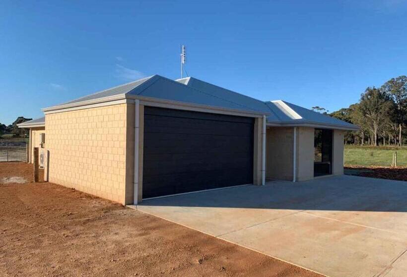 침실 3개 주택, Manjimup Gateway