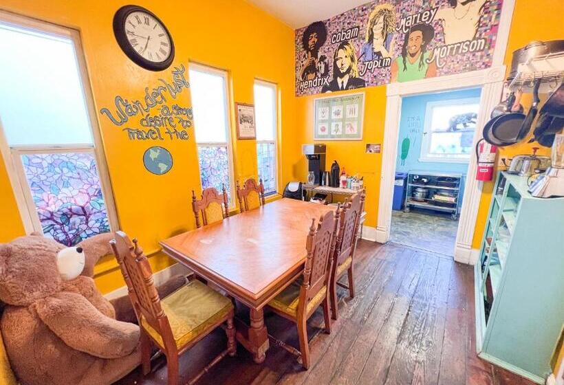 经济房, International Travelers House Downtown San Diego  Adults Only