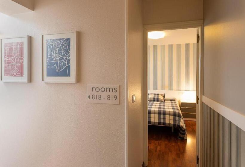 اتاق استاندارد سه نفره, Pension Residencia F&f