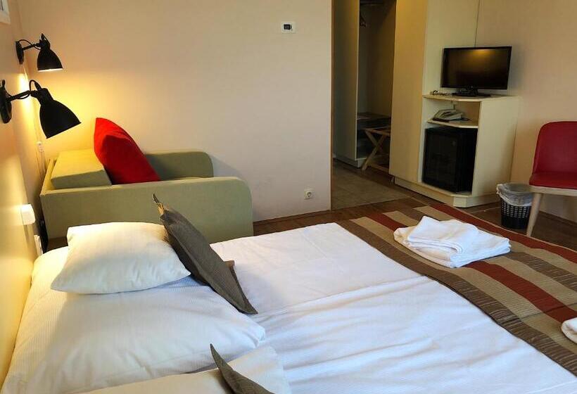 Номер Стандарт, Harmónia Hotel Sárvár