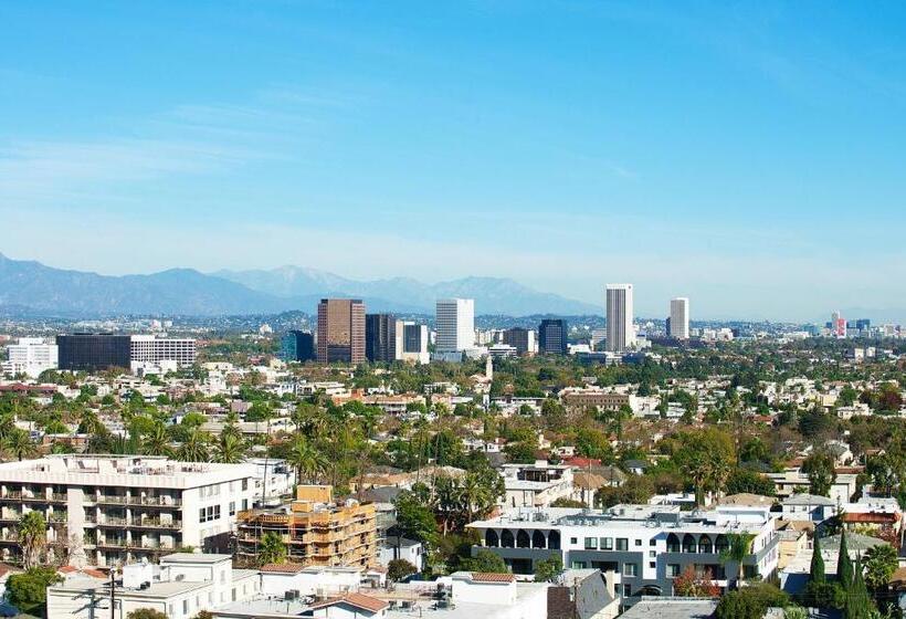 Номер Deluxe Адаптированный для Инвалидов, Beverly Hills Marriott