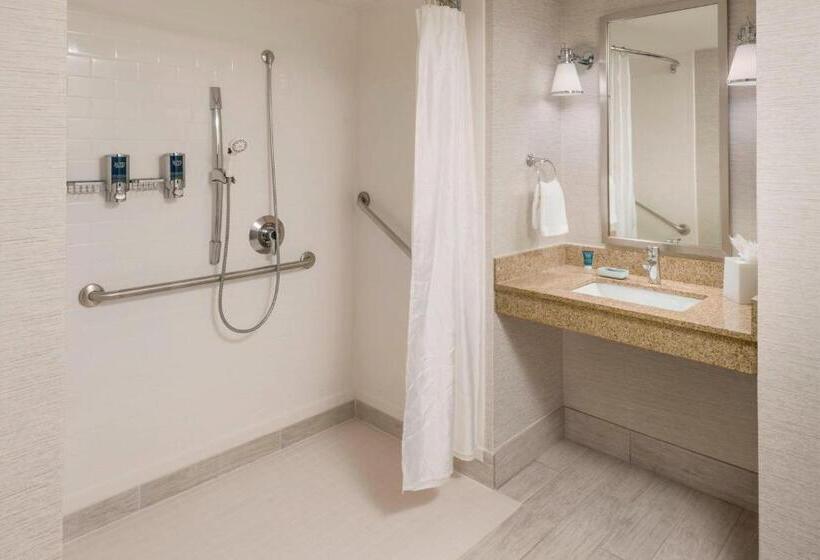 Номер Стандарт 2 Двуспальные Кровати, Four Points By Sheraton Boston Logan Airport Revere