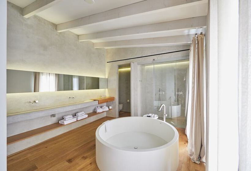 스위트, Puro Hotel Oasis Urbano