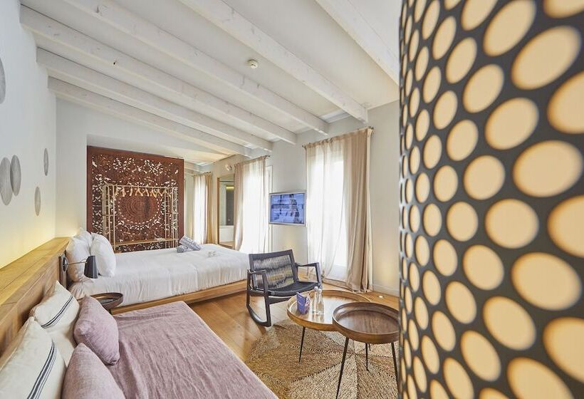 스위트, Puro Hotel Oasis Urbano