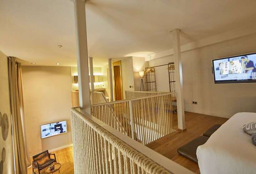 스위트, Puro Hotel Oasis Urbano