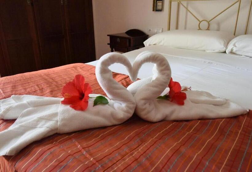 Полулюкс, De Naturaleza Rodalquilar & Spa Cabo De Gata
