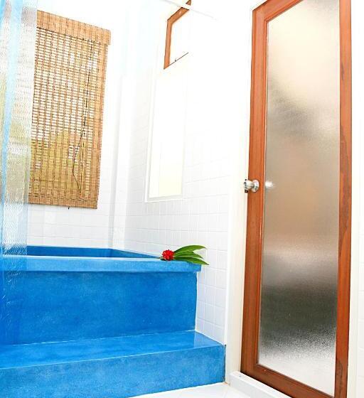 Вилла 1 Спальня, Baanmontra Beach Resort   Bankrut