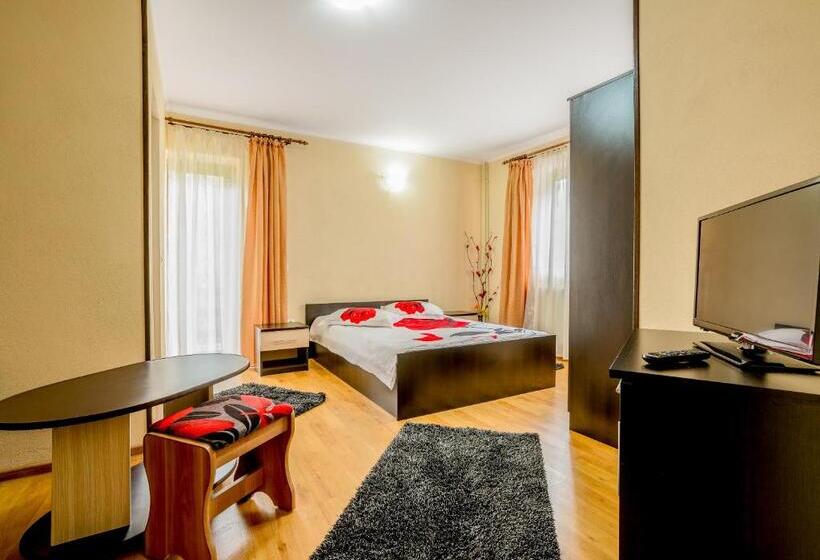 Номер Стандарт Трехместный, Vila Nico