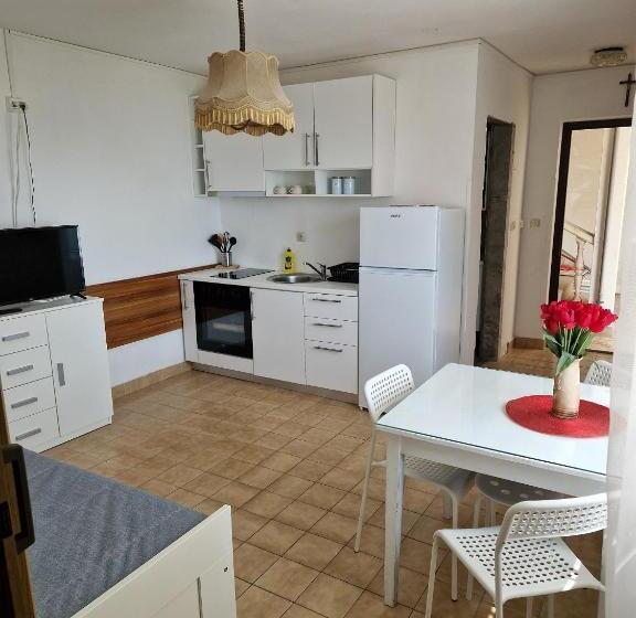 דירת חדר נוף לים, Guest House Lidus