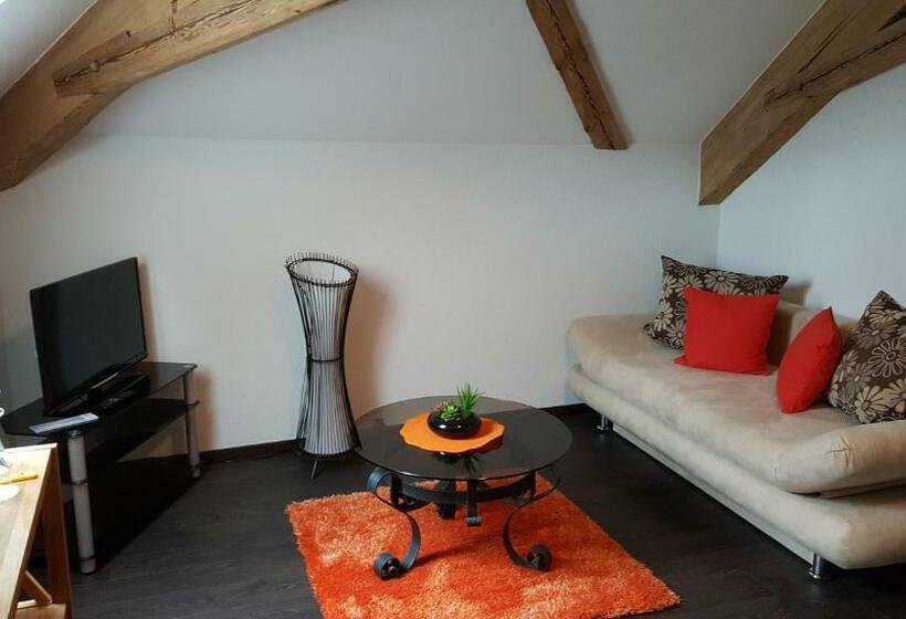 Люкс, Le Relais Du Château Monney